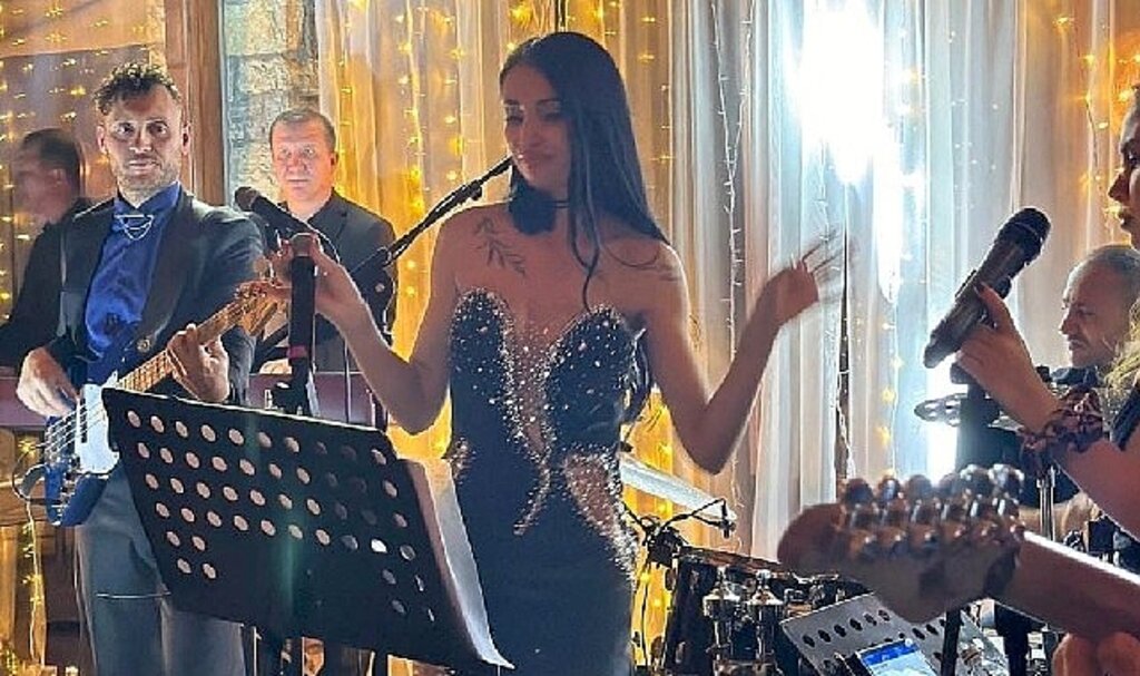 Sanatçı Gözde Uslu'nun performansı tam not aldı