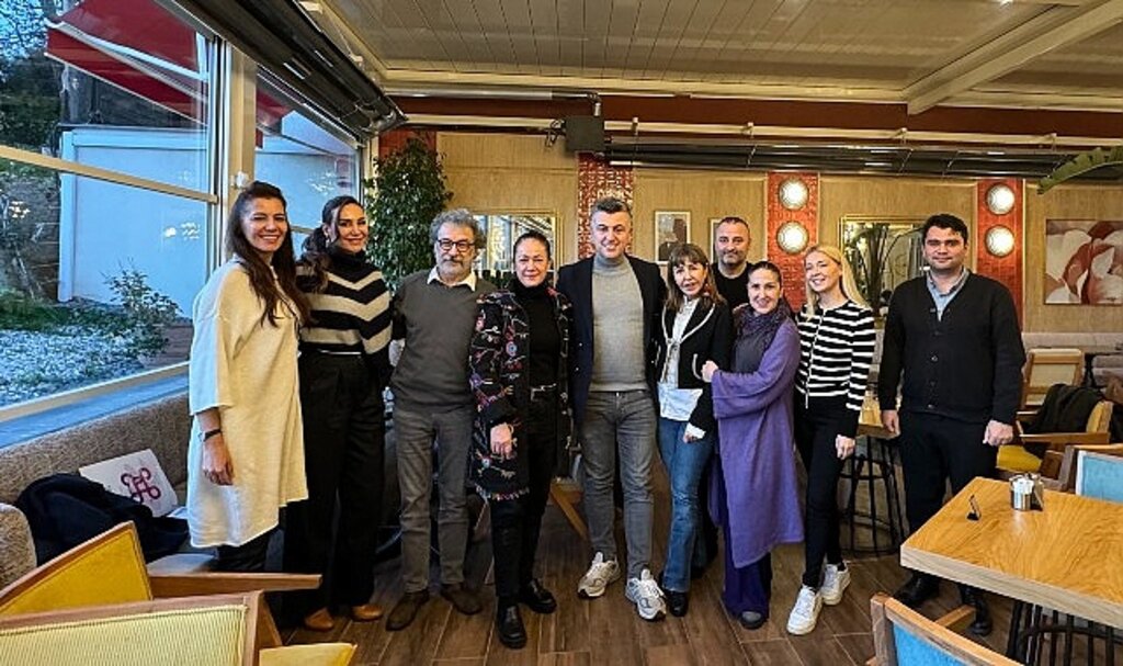 Tuncay Tolga Özçakmak Beykoz'da sanatçılarla bir araya geldi
