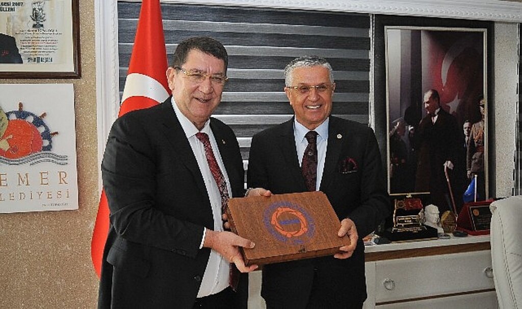 AESOB Başkanı Dere'den Başkan Topaloğlu'na ziyaret