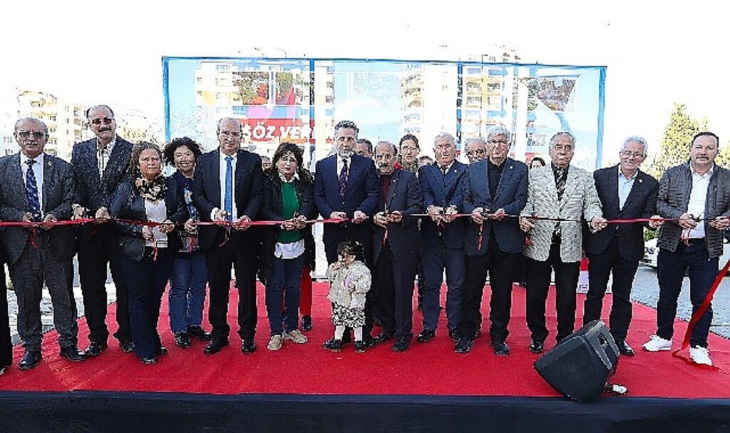 Bayraklı'da 21 yeni, revize edilen 68 park açıldı
