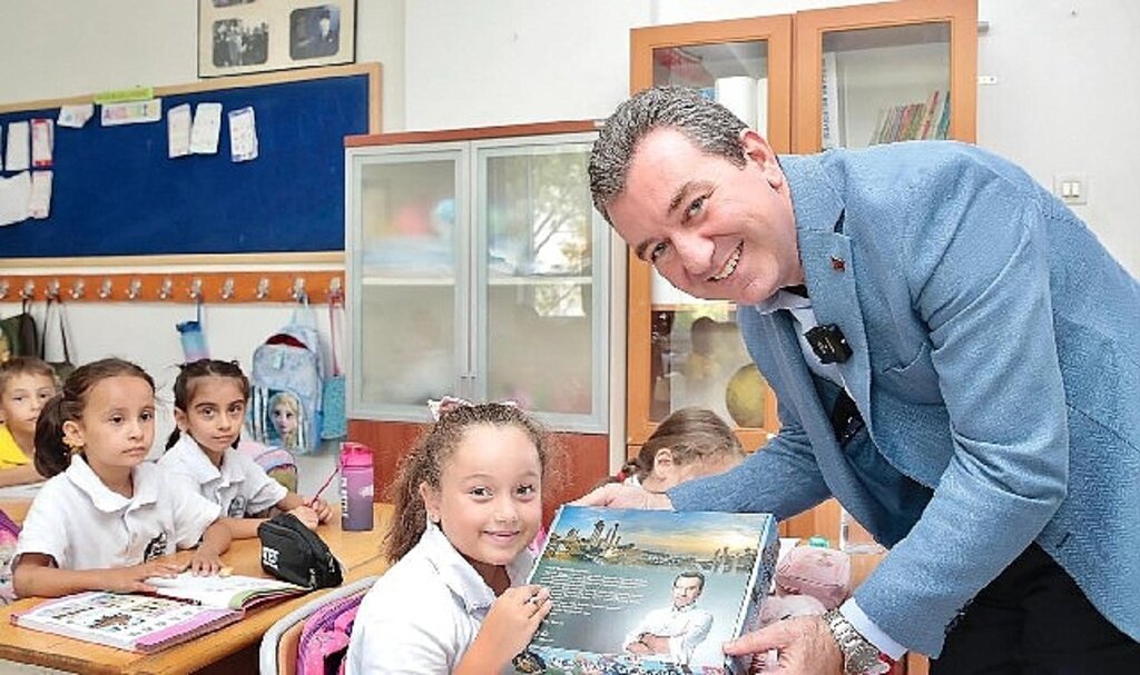 Bergama Belediyesi'den ilçe genelindeki tüm öğrencilere destek
