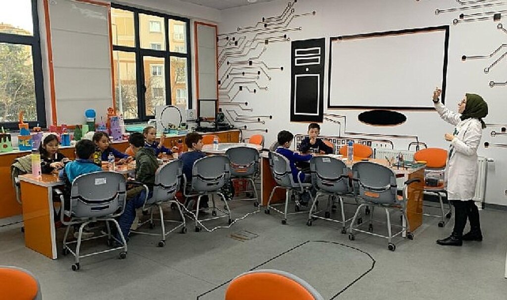 Canik'te Teknoloji Okuryazarı Nesiller Yetişiyor