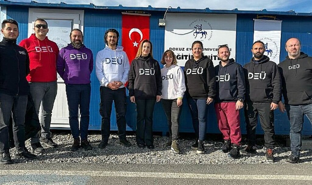 Deü deprem bölgesini unutmuyor: Rektör Hotar malatya'yı ziyaret etti
