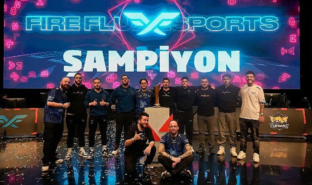 Fenerbahçe Esports'u 3 - 0 mağlup eden Fire Flux Exports 2024'e şampiyonlukla girdi