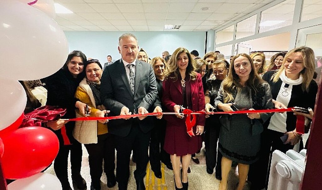 Harran Üniversitesi'nde Genç Mağaza Açıldı