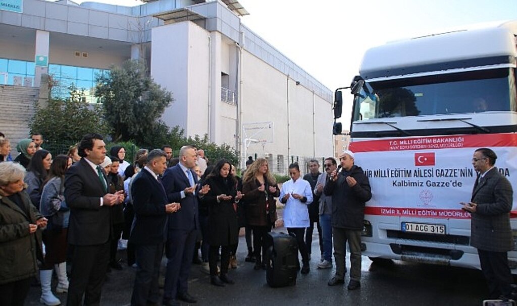 İzmir İl Milli Eğitim Müdürlüğünden Gazze'ye Yardım Tırı