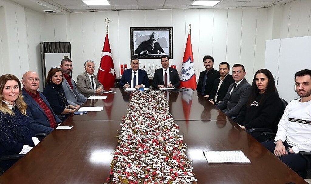 Konak'ta memurun yüzünü güldüren sözleşme