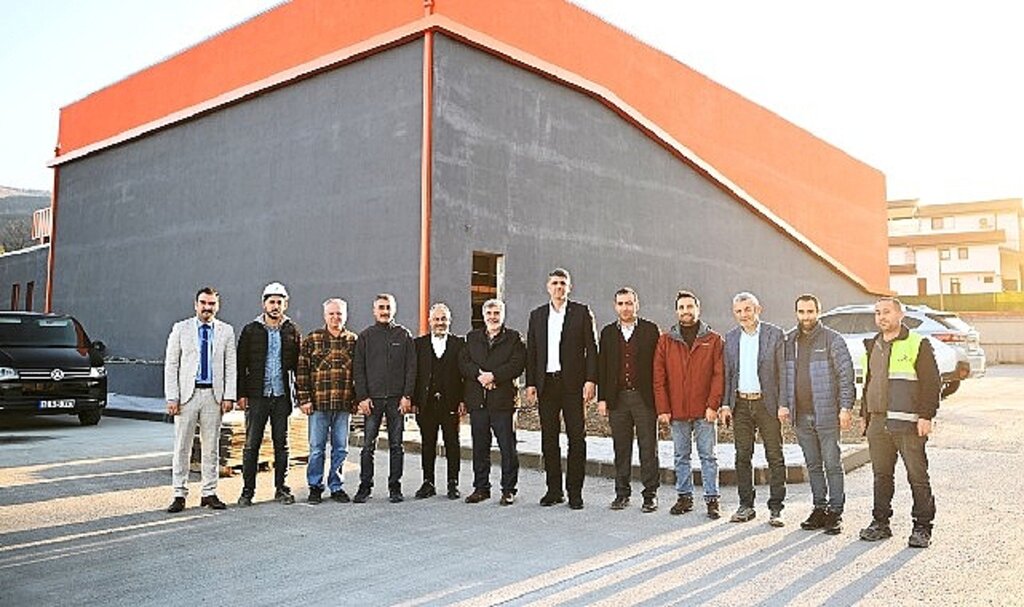 Maşukiye kapalı spor salonu'nda son çalışmalar