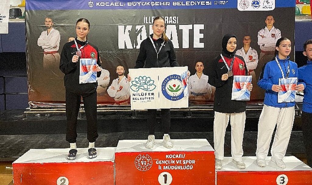Nilüferli karatecilerden 2'si altın 3 madalya