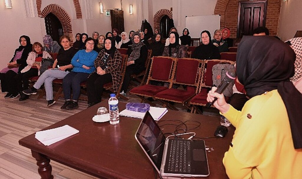 Osmangazi'de vatandaşlara sağlık okur yazarlığı eğitimleri