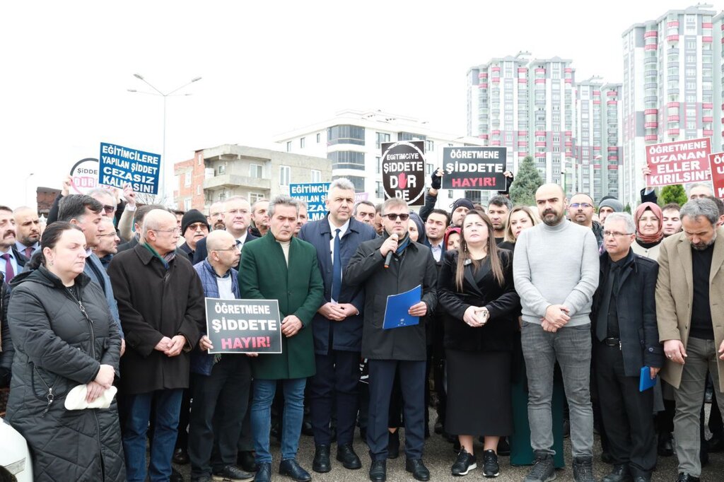 Eğitim Bir Sen, Atakum İlçe Başkanına Yapılan Saldırıyı Kınadı