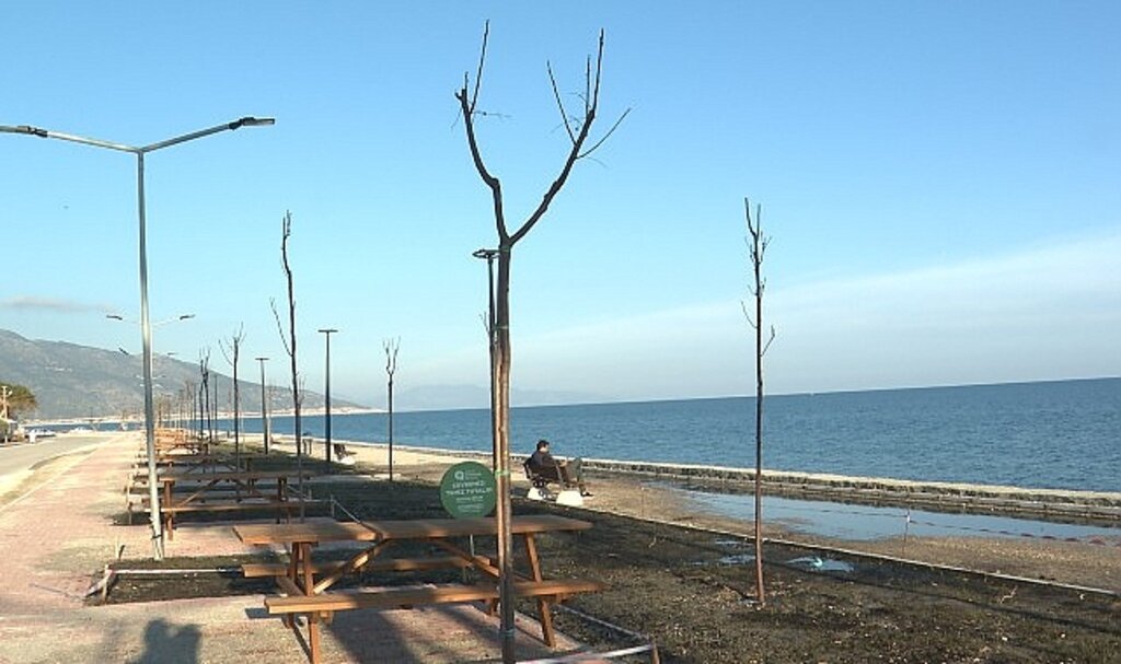 Büyükşehir Belediyesi Demre'ye yeni bir sosyal alan kazandırdı