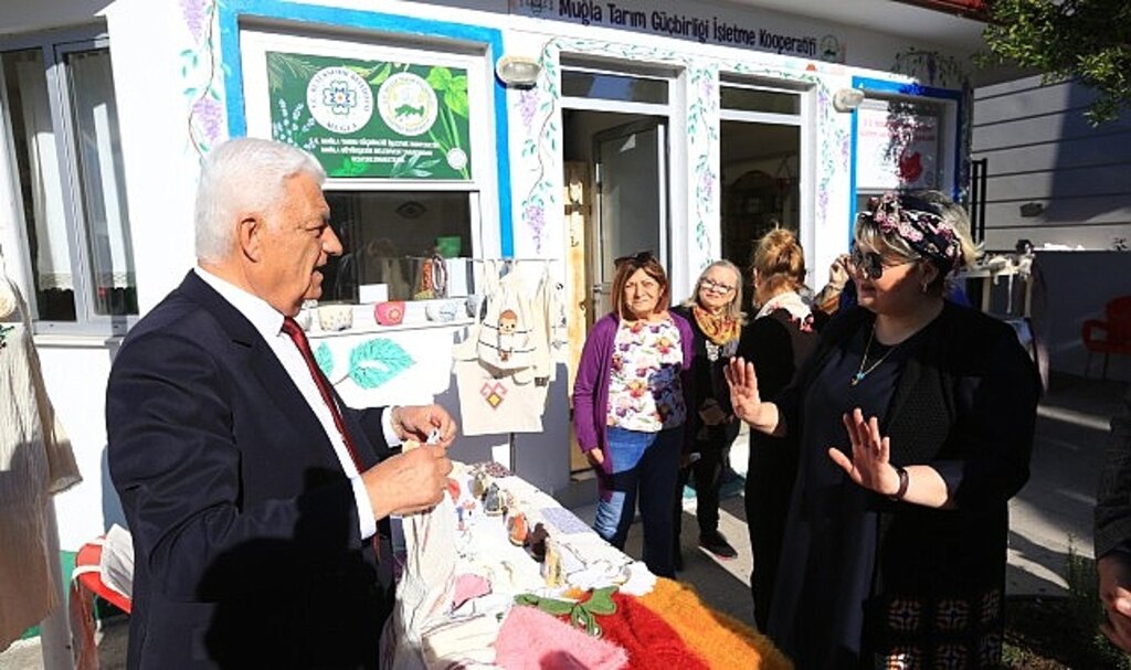 Büyükşehir Destekledi Güçbirliği Kooperatifi İlk Satış Mağazası'nı Açtı