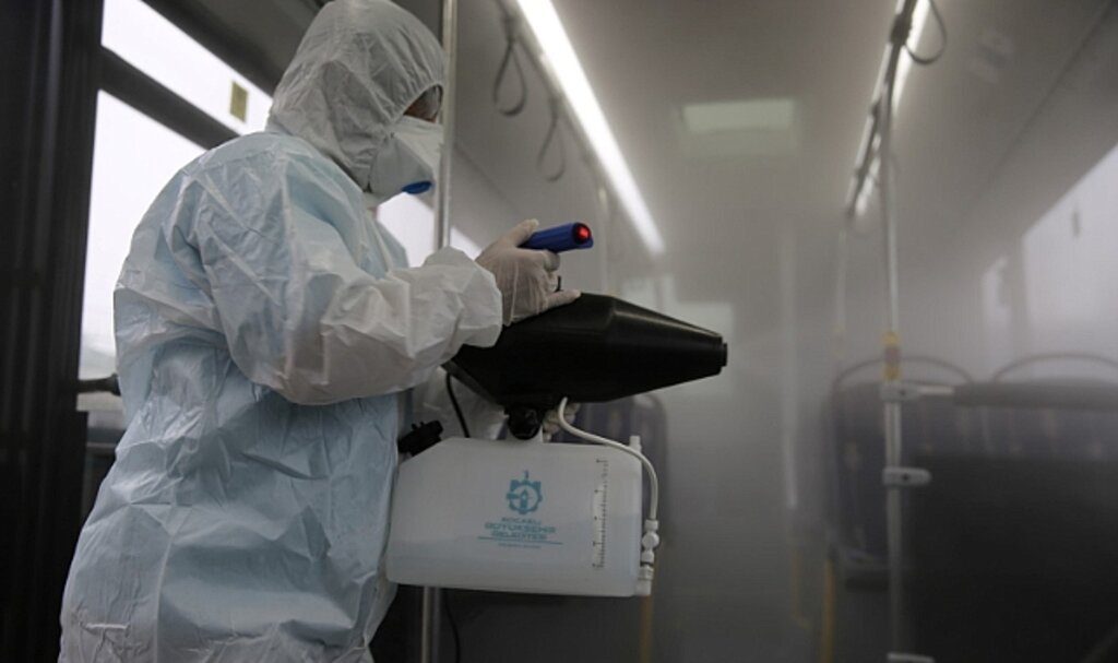 Büyükşehir'in otobüslerine nano gümüş dezenfekte
