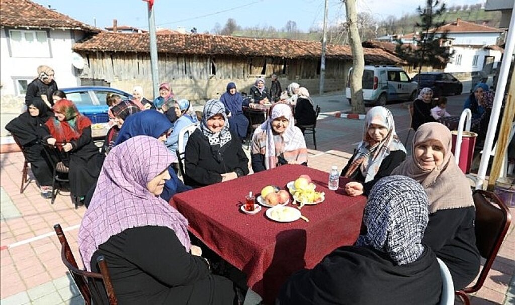 Dipsizgöl'de Roller Değişti; Erkeklere Sokağa Çıkma Yasağı