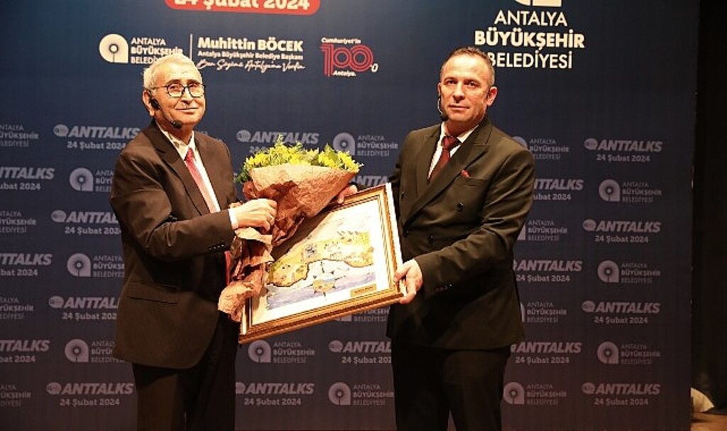 Durmuş Yılmaz, Anttalks Etkinliği'nde Antalyalılarla Buluştu