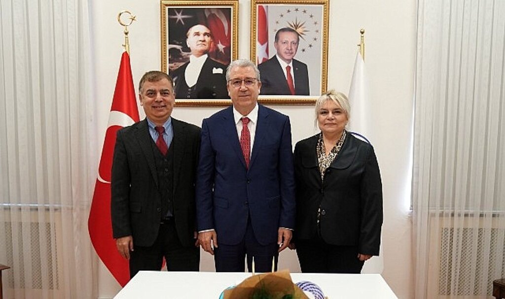 EÜ İletişim Fakültesinde