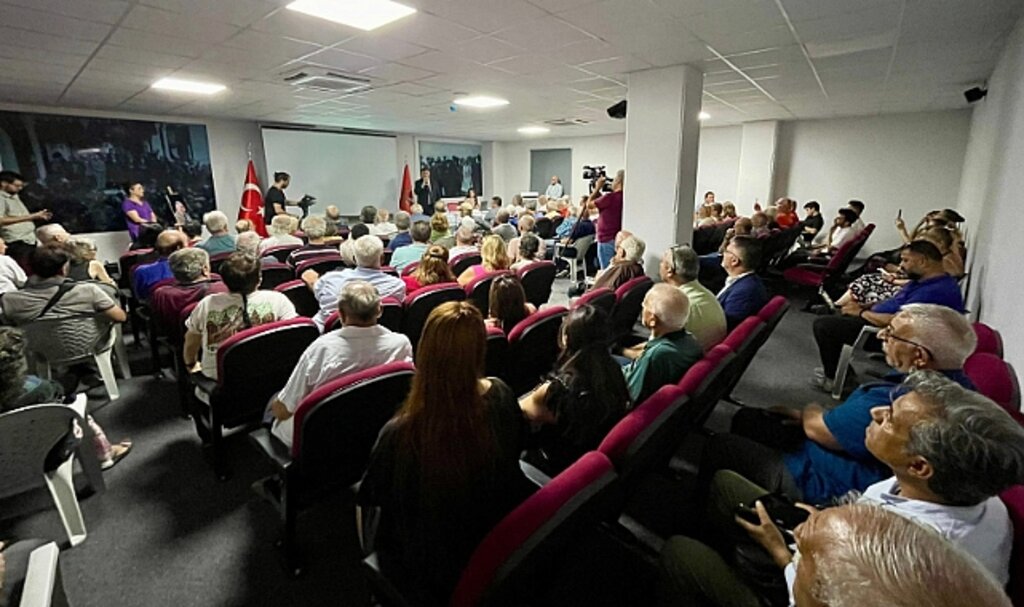 Karşıyaka 6 Şubat'ı unutmadı