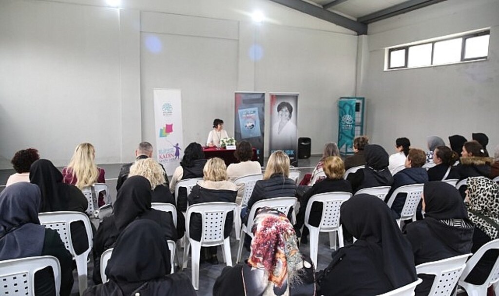Nilüferli kadınlar bu kez Ayşen Işık'ı ağırladı