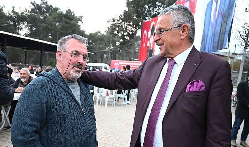 Başkan Topaloğlu'ndan Değirmendere'de iftar yemeği