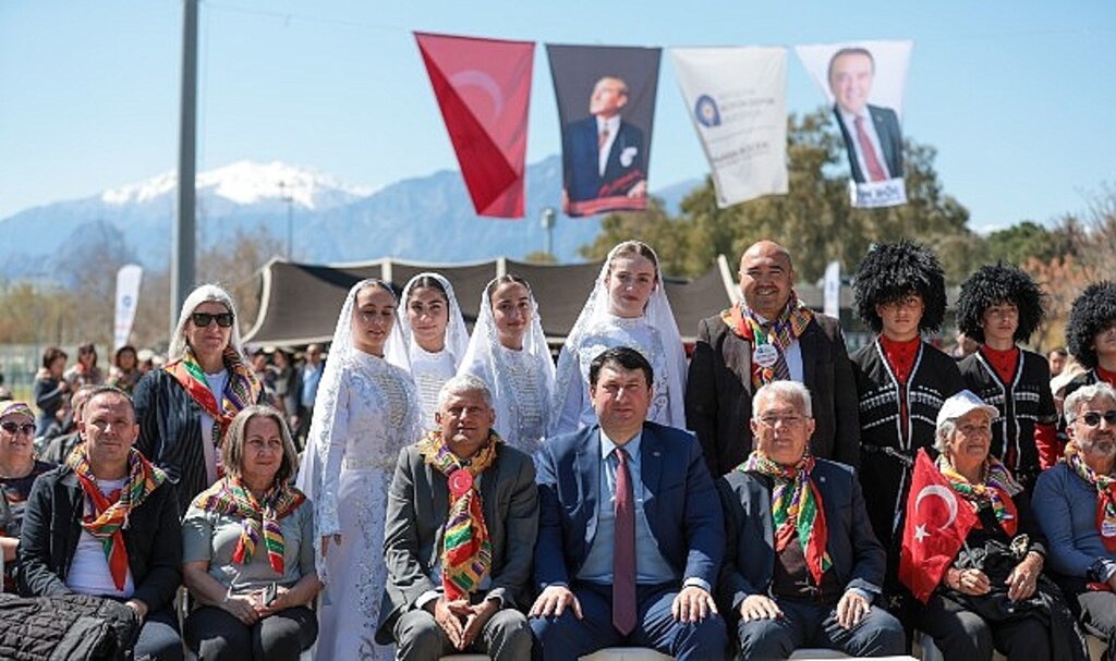 Büyükşehir Nevruz'u büyük bir coşkuyla kutladı