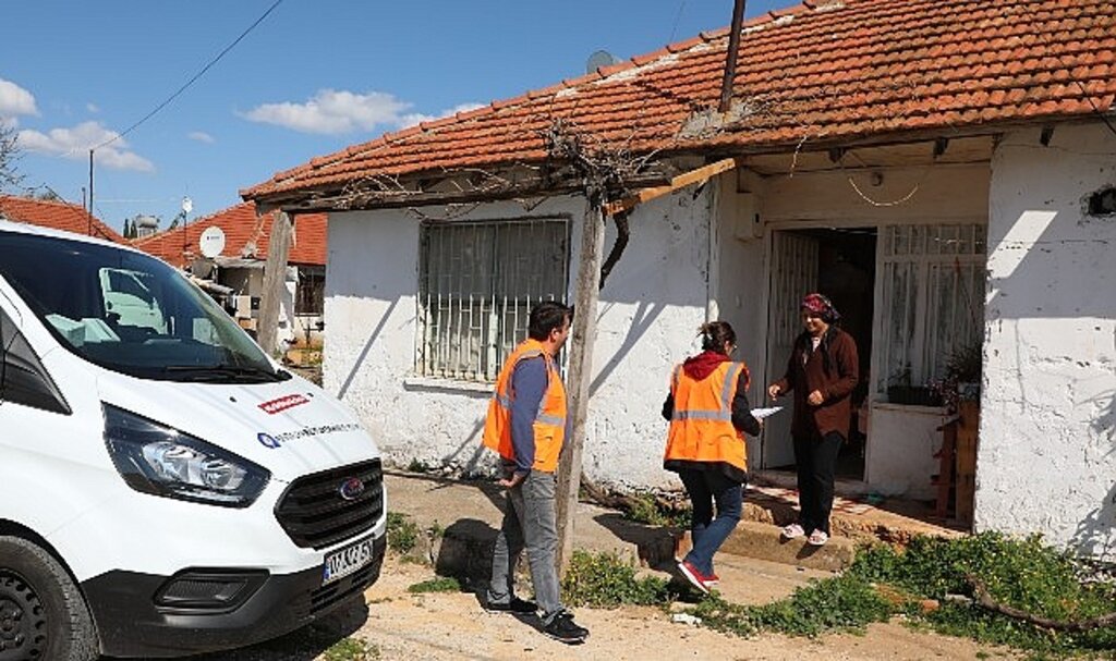 Büyükşehir'in Halk Mama desteği devam ediyor
