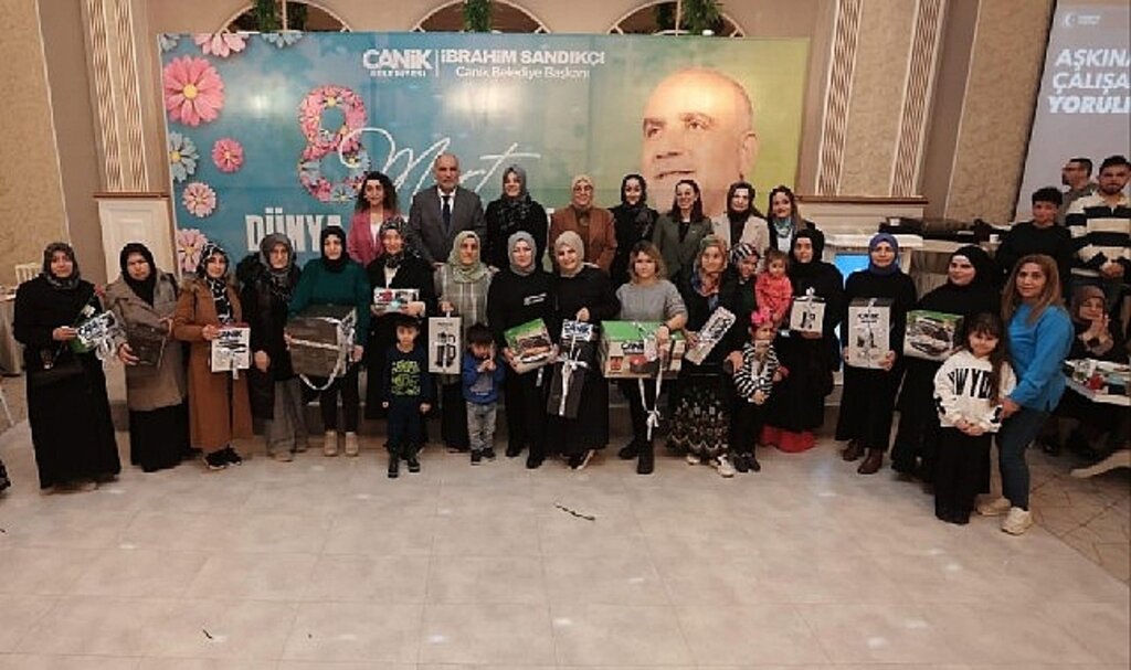 Canikli Kadınlardan Başkan İbrahim Sandıkçı'ya Tam Destek