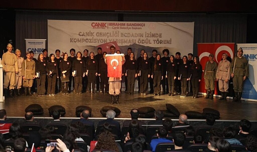 Canik'ten Öğrencilere Ödül Yağmuru