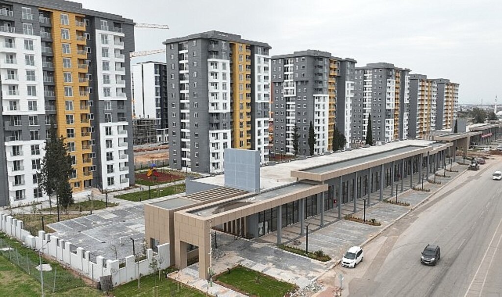 Güneş Mahallesi'nde çifte tören