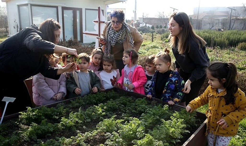Kent Bostanları'nda uygulamalı tarım eğitimi