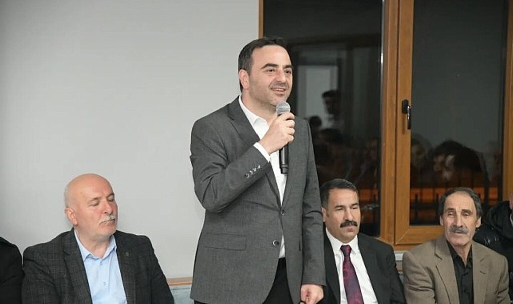Özlü,