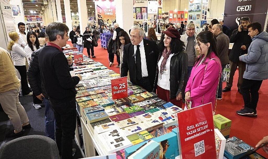 Şadi Özdemir'den çocuklara