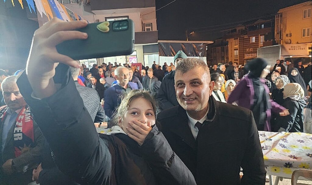 Sezer,