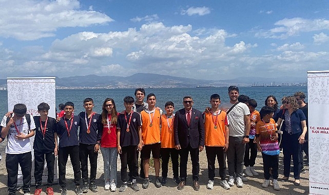 Karabağlar'da Oryantiring Yarışması Büyük İlgi Gördü