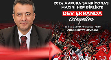 Milli Maç Cumhuriyet Meydanında Dev Ekranda