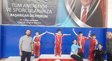 O Okul Kickboks Point Fighting Türkiye Şampiyonası'nda