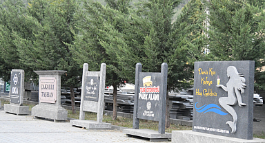 DOĞALTAŞLAR SANAT ESERİNE DÖNÜŞÜYOR