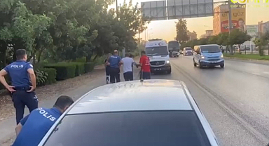 Antalya'da Gazetecinin Dikkati, Trafikte Olası Bir Facianın Önüne Geçti