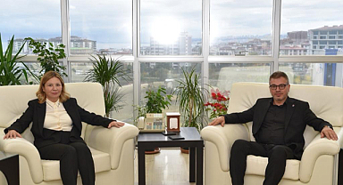 MEMUR SEN'DEN REKTÖRE ZİYARET