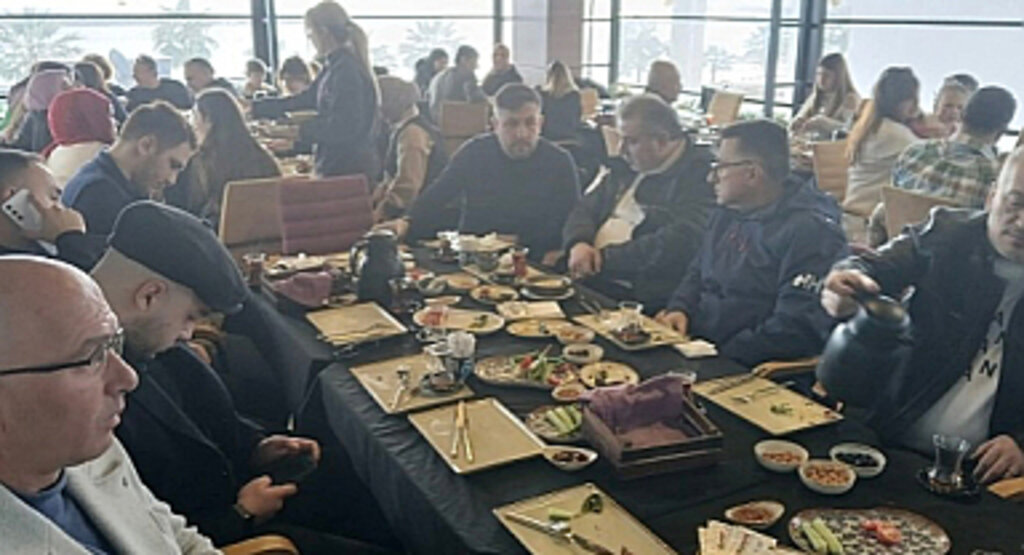 Hayata Anlam Katanlar Derneği İhtiyaç Sahiplerinin Yanında