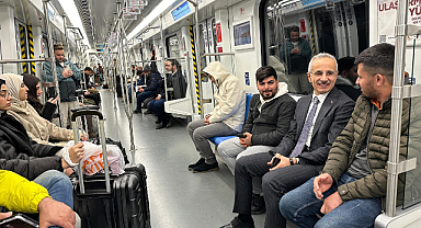 TÜRKİYE'NİN EN HIZLI METROSU YOLCU REKORU KIRDI