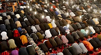 Ramazan Bayramı'nda Hangi İlde Saat Kaçta