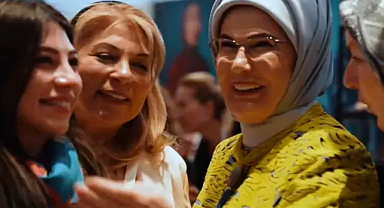 Stantları gezdi, ürünleri inceledi