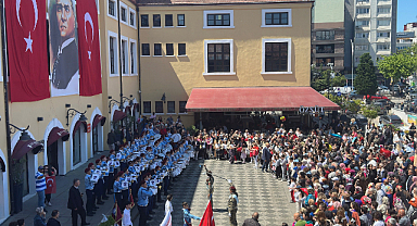 BULVAR AVM’DE COŞKU İLE KUTLANDI..