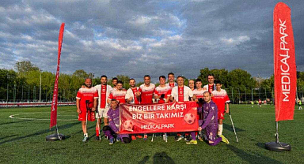 Doktorlar ile Medical Park Engelligücü’nden empati maçı