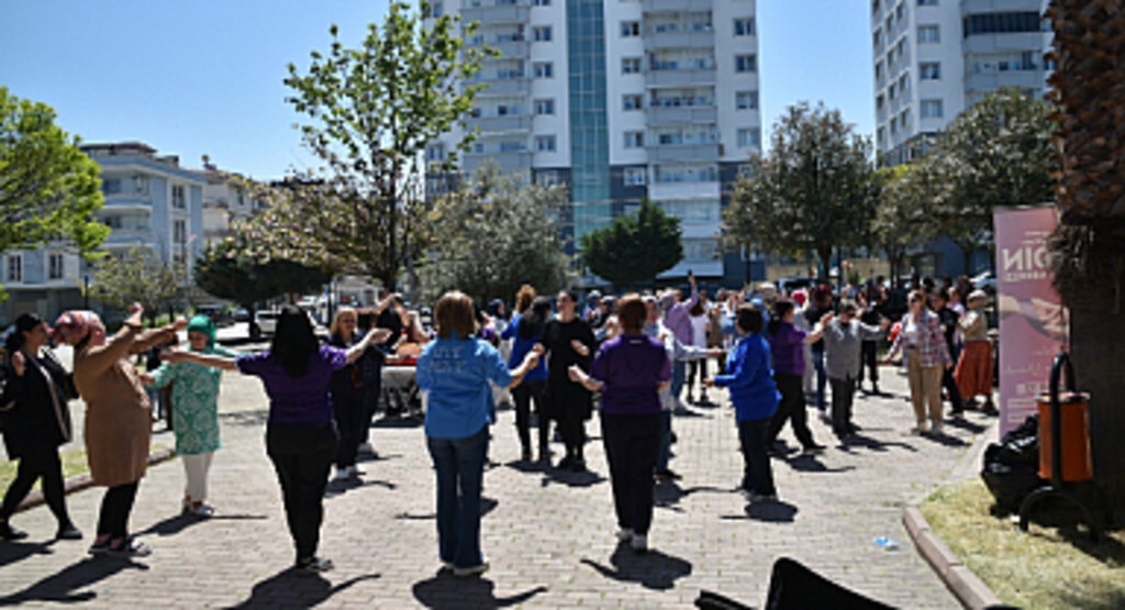 ÖZGECAN'DA KADIN DAYANIŞMASI