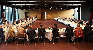 AK Parti Samsun'dan İstişare Toplantısında Buluştu