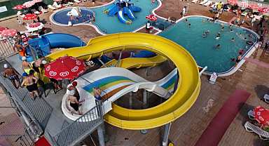 Aquapark'ta yaz keyfi başka