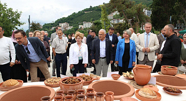 GEÇMİŞİN SOFRALARINDAN BUGÜNE