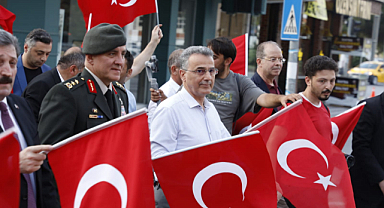 KURNAZ:”15 TEMMUZ DESTANSI BİR DİRENİŞİN SİMGESİDİR”